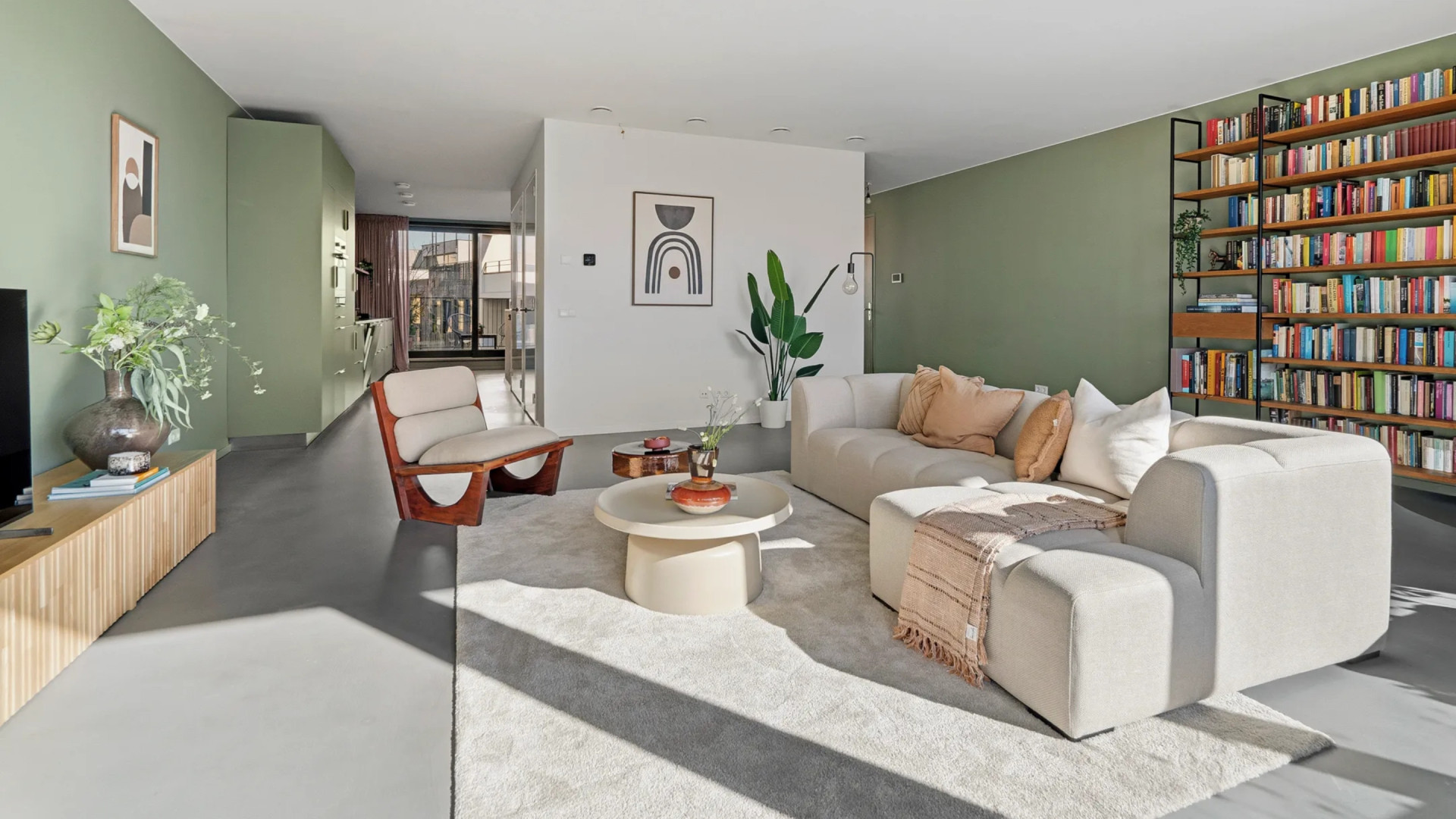 Gooische Vrouwen-actrice Susan Visser geeft forse korting op haar woning met dakterras. Zie foto’s 3