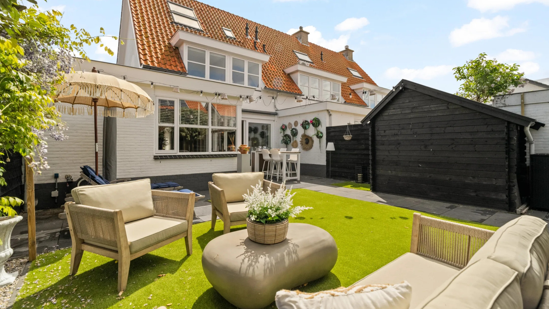 Montana Meiland zet haar woning met garage te koop. Zie de beelden! 11