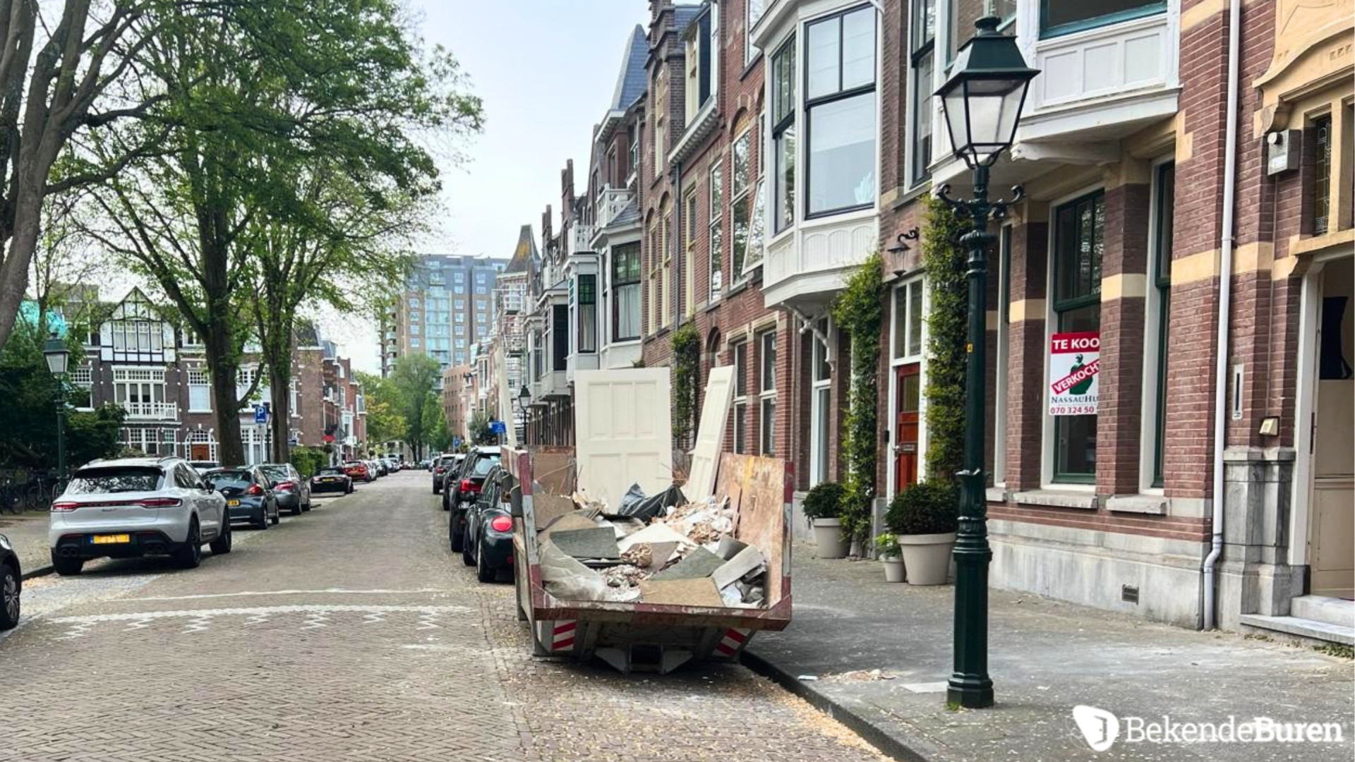 Shelly Sterk is rigoureus haar pand aan het slopen. Zie de beelden 3