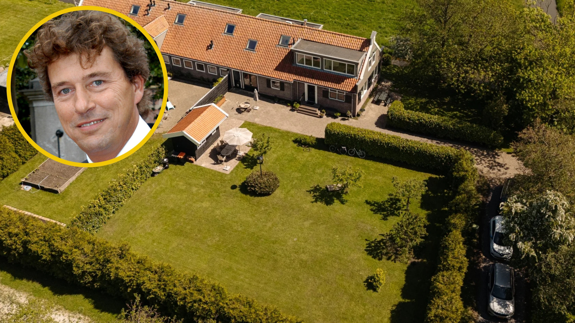 Voormalig tv presentator Marc Klein Essink zet zijn boerderij te koop. Zie de beelden. 1