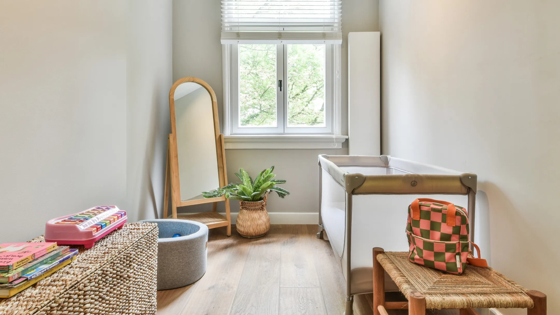 Dionne Stax zet haar appartement in Amsterdam Oud Zuid te koop. Zie foto’s 8