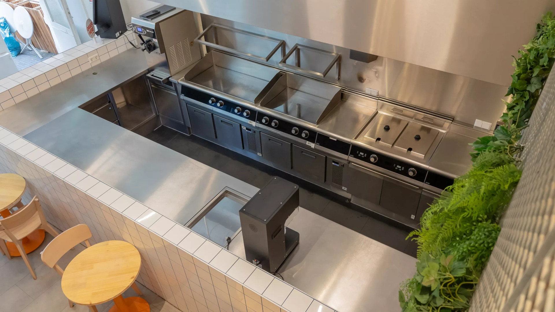 Kaj Gorgels zet tot zijn verdriet zijn smashburgerzaak in Rotterdam te huur. Zie foto’s 9