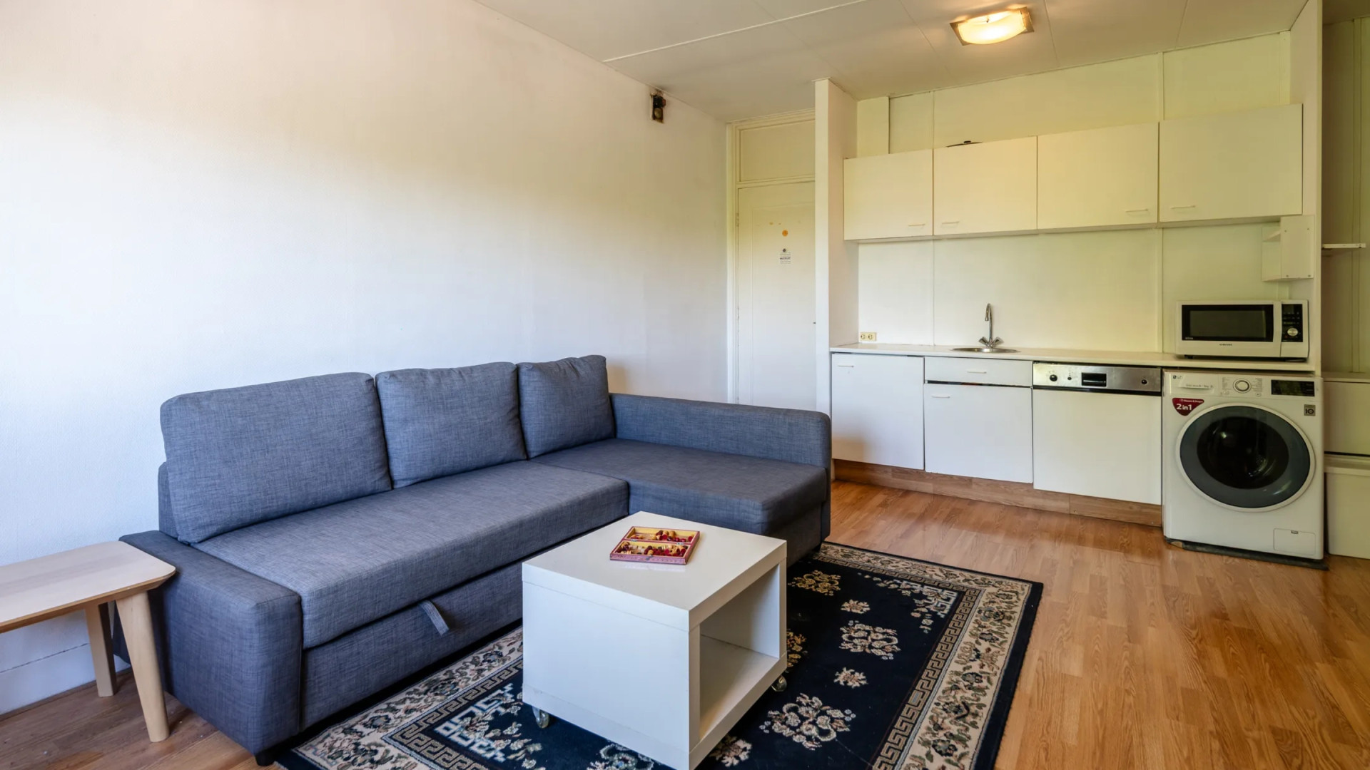 TV-woning van The Real Housewife of Amsterdam Tamara Elbaz te koop. Zie foto's 10