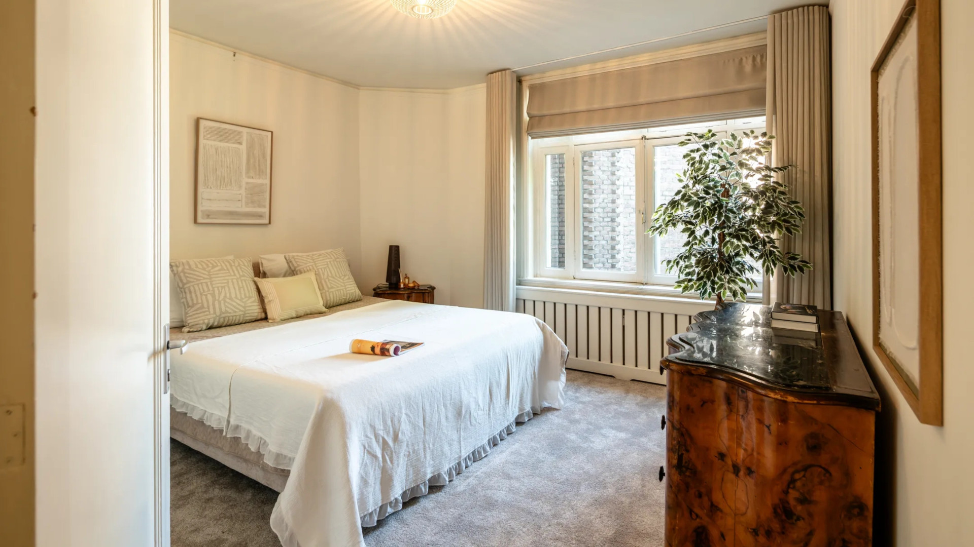 TV-woning van The Real Housewife of Amsterdam Tamara Elbaz te koop. Zie foto's 7