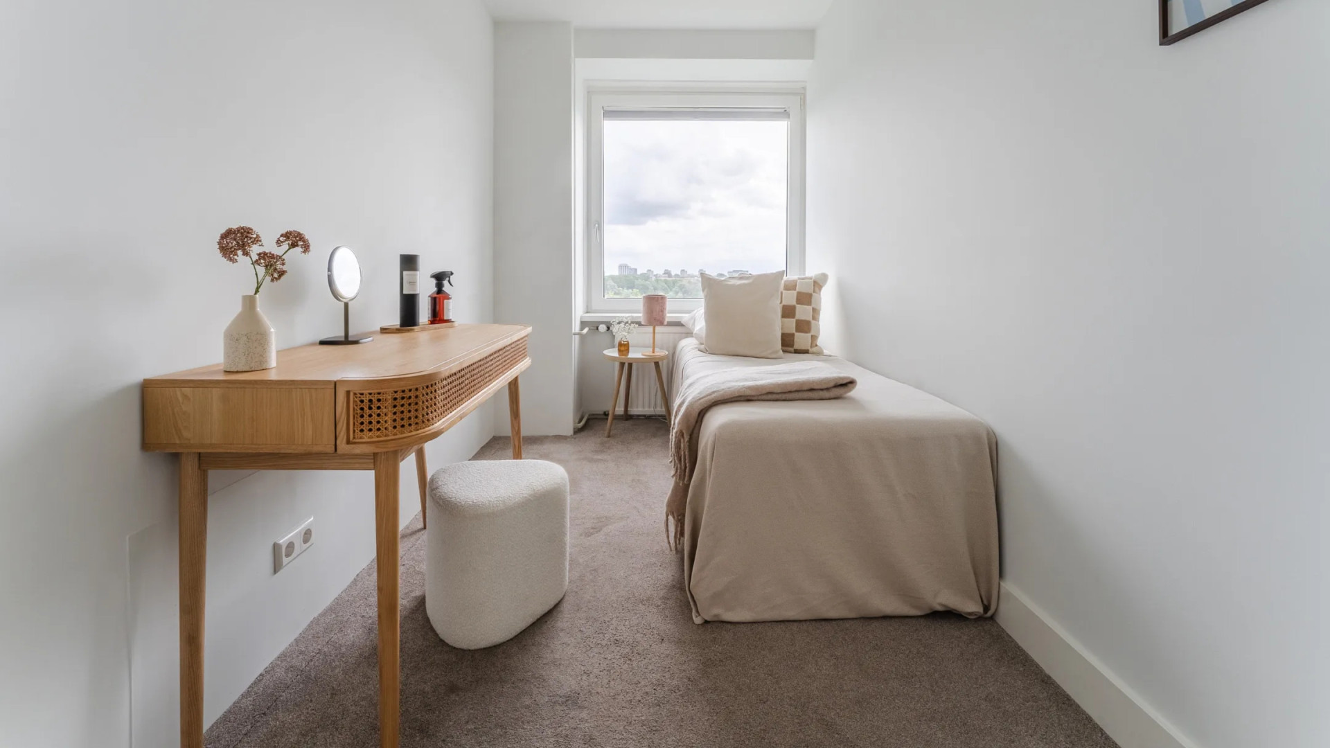 Frank Rijkaard zet zijn appartement tegen zeer merkwaardige vraagprijs te koop. Zie foto's 8
