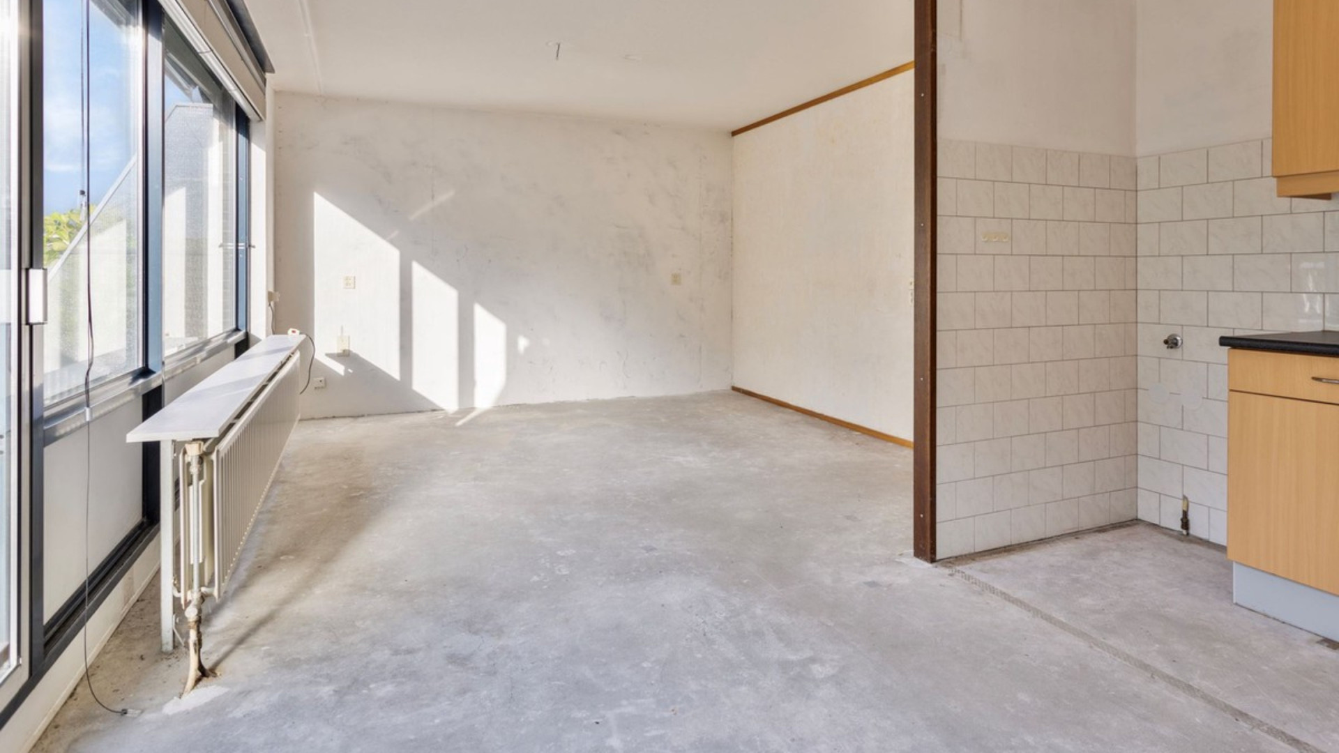 Zanger Justin de Wildt koopt ZONDER zijn vriendin deze woning. Zie foto’s 4