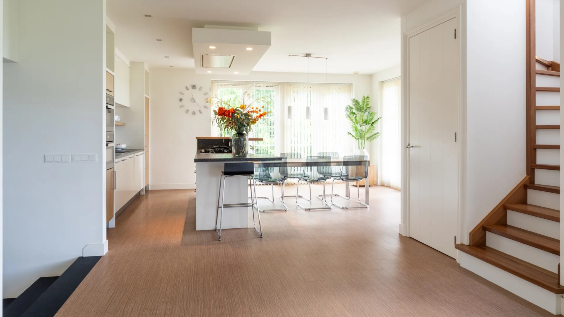 Topwielrenster Marianne Vos zet haar prachtige landhuis te koop. Zie foto's 5