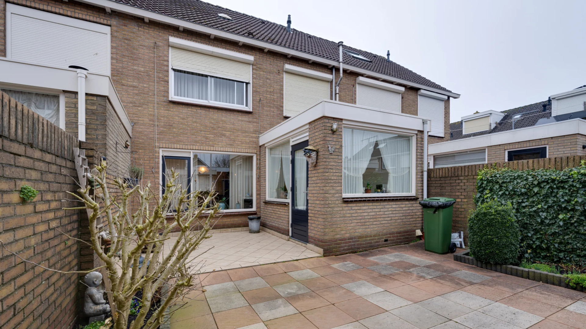 Vermeende minnares Jan Smit koopt woning pal naast Jan. Zie foto's 11