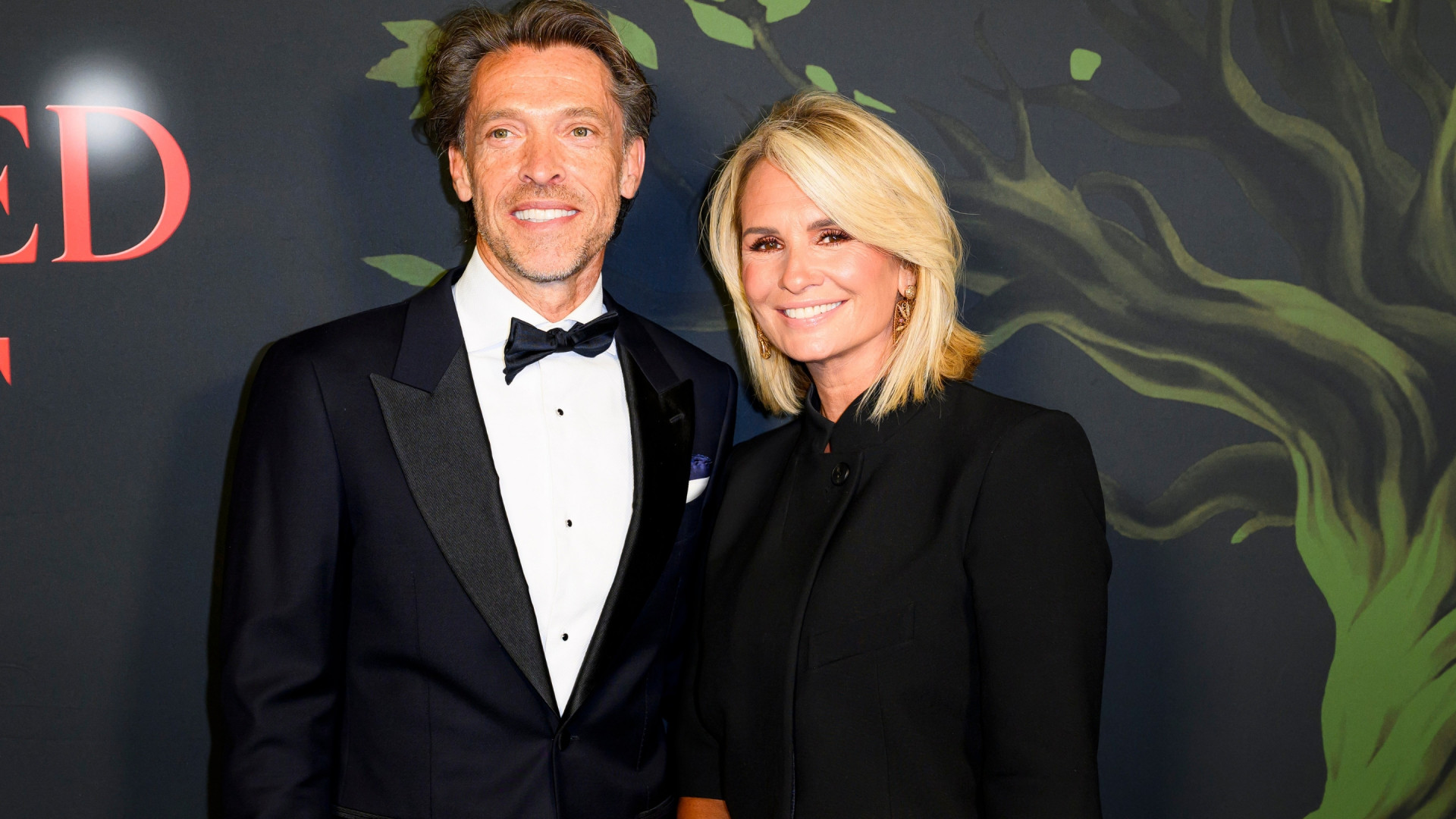 Met deze zoenfoto's bevestigt Leontine Ruiters relatie met John Huiberts