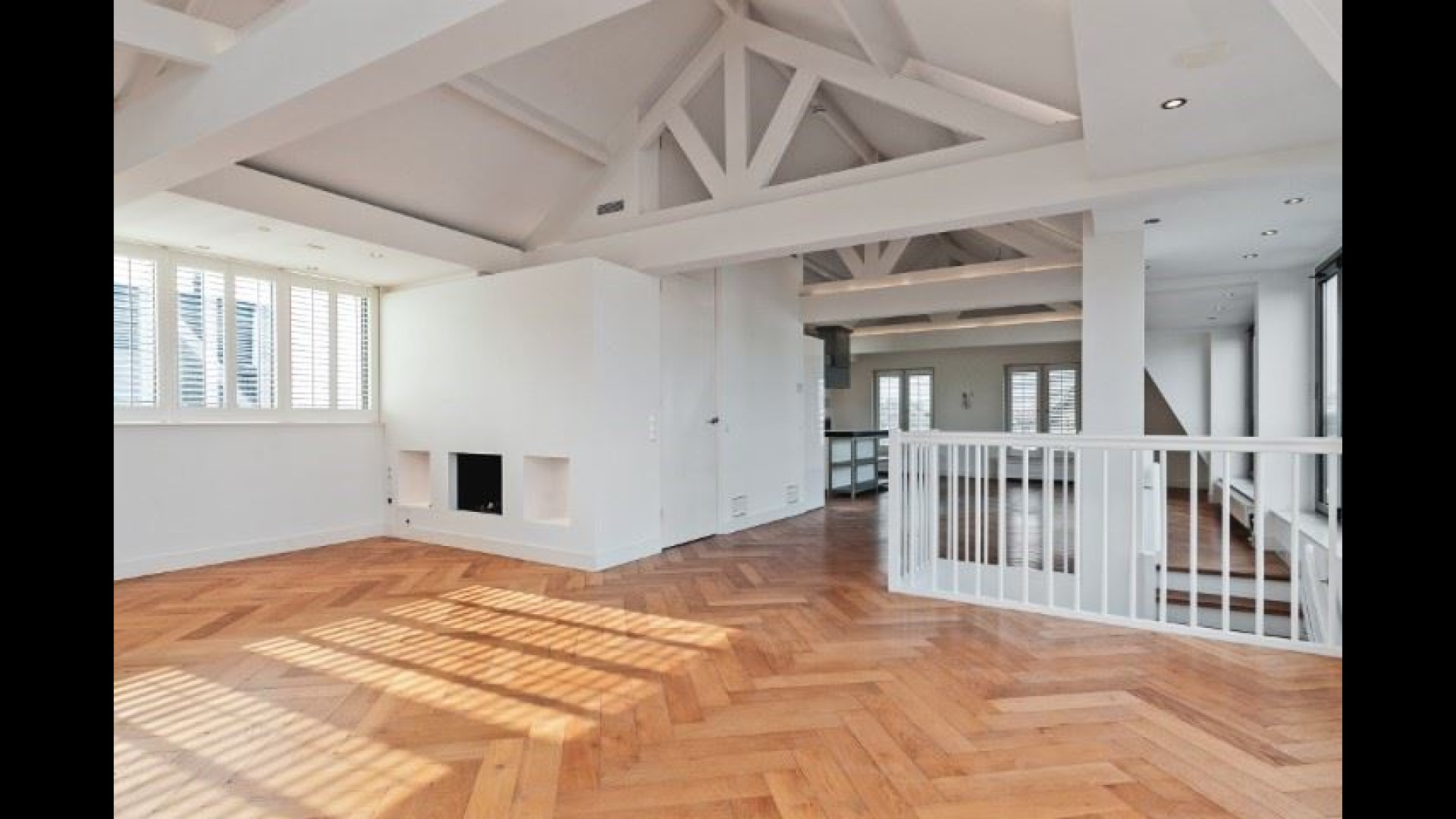 Gaat de nieuwe bondscoach Xavi Hernández hier wonen? Zie alle beelden 4