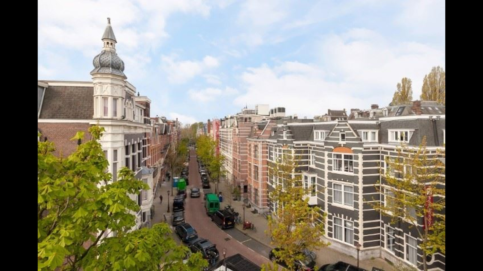 Gaat de nieuwe bondscoach Xavi Hernández hier wonen? Zie alle beelden 28