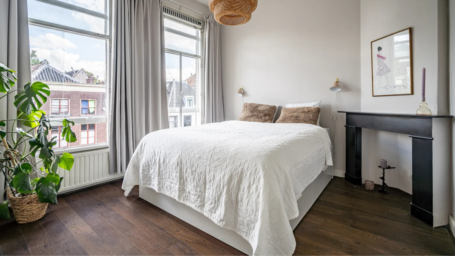 Triviant-presentatrice Anniko van Santen en haar omstreden man zetten hun appartement te koop. Zie foto's 7