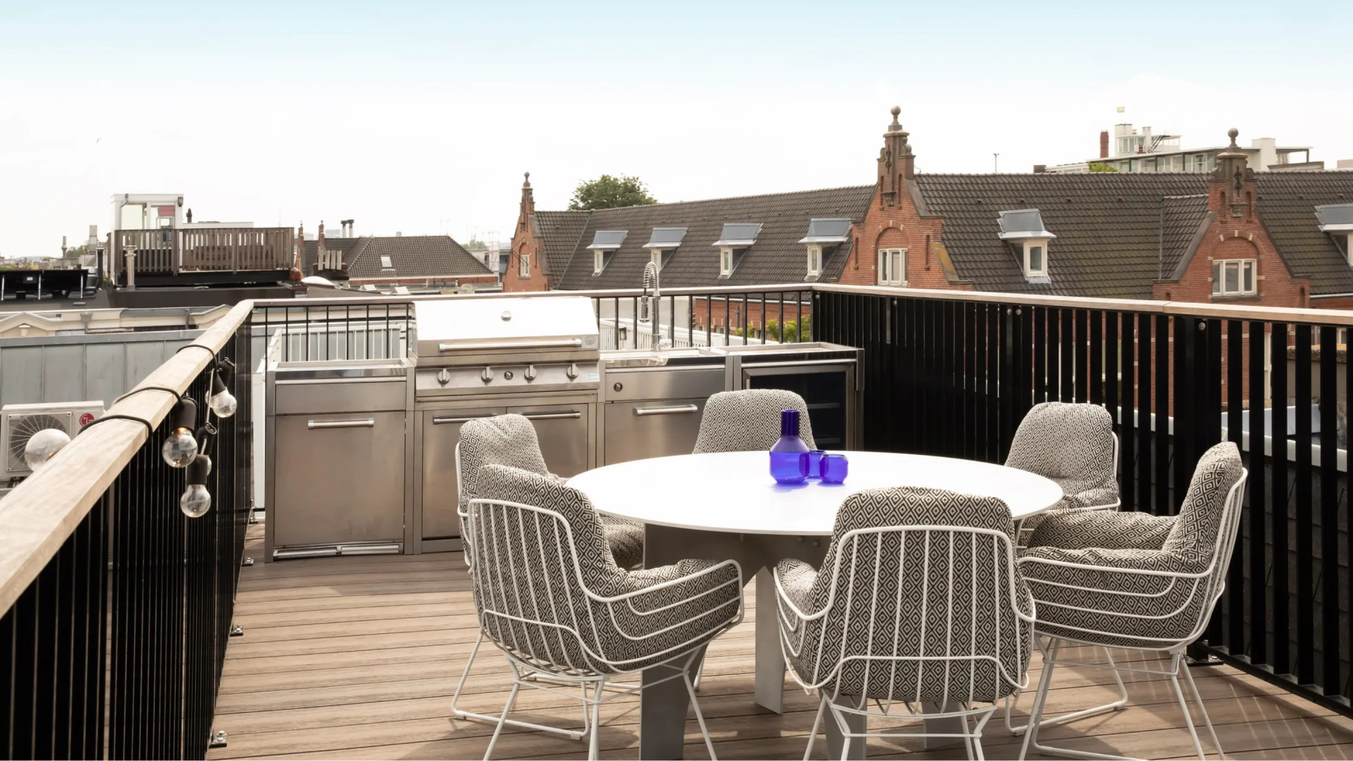 Jan des Bouvrie jr zet zijn schitterend ingerichte appartement te koop. Zie foto's 10