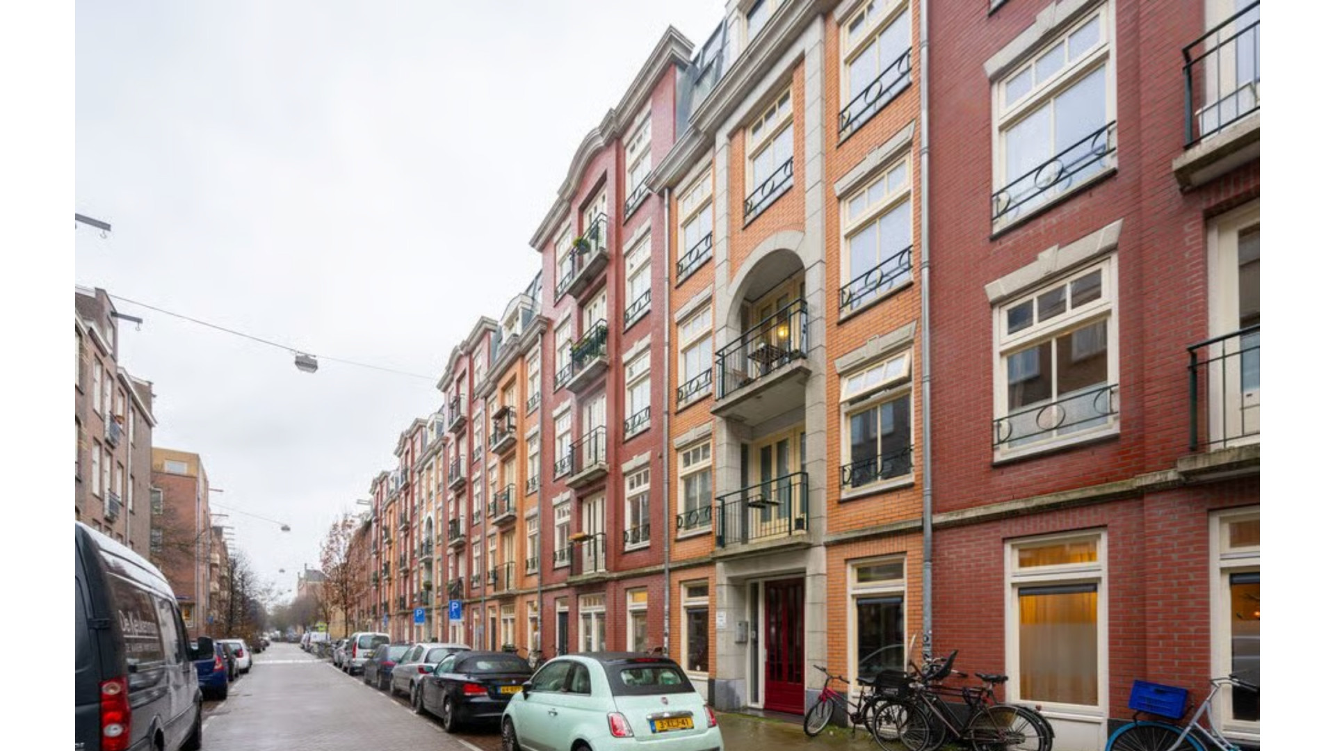 Topmodel Yfke Sturm zet haar Amsterdam Zuid appartement met prive dakterras te huur. ZIe foto's 10