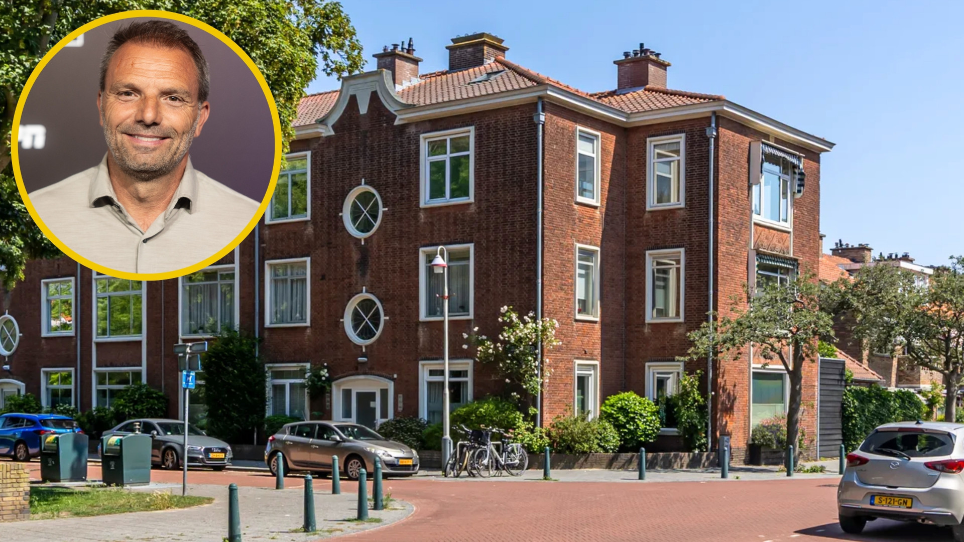 Ex-Ajax-trainer Maurice Steijn zet zijn sfeervolle Haagse appartement te koop. Zie alle beelden