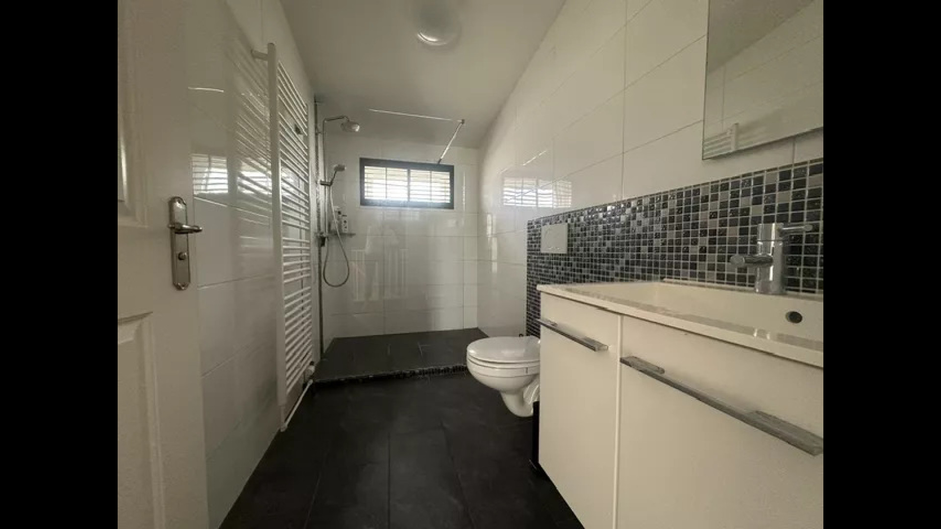 Eelko van Kooten en Olcay Gulsen zetten hun knusse Hilversumse woning te huur. Zie foto’s 9
