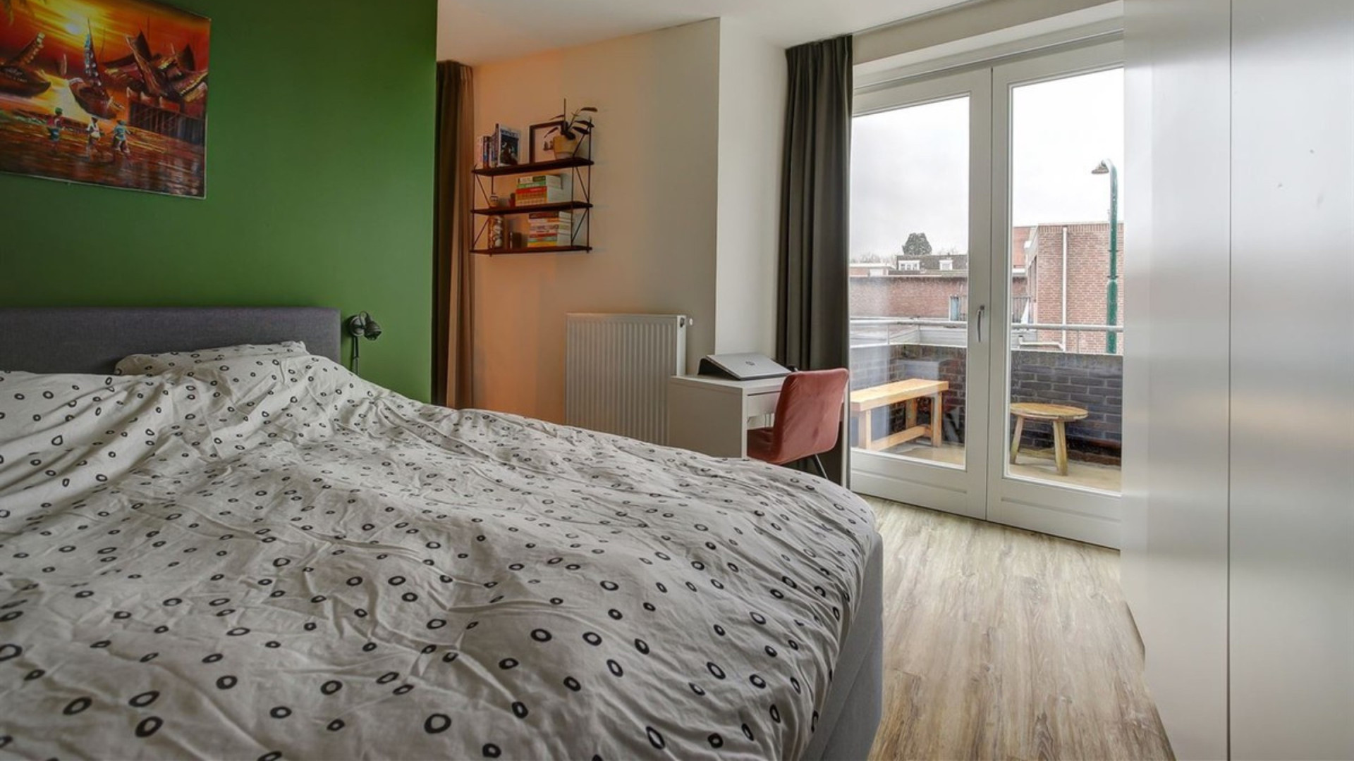 Binnenkijken in de woning van de vrouw van Wilfred Genee nu zij hem heeft verlaten. Zie foto's 8