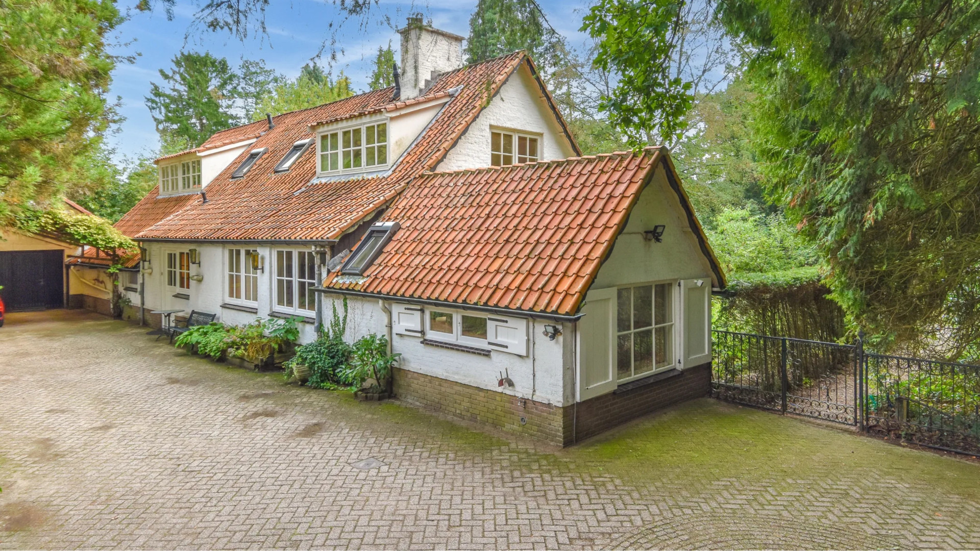 In deze villa woonde Jerney Kaagman tot het einde. Kijk hier binnen 12