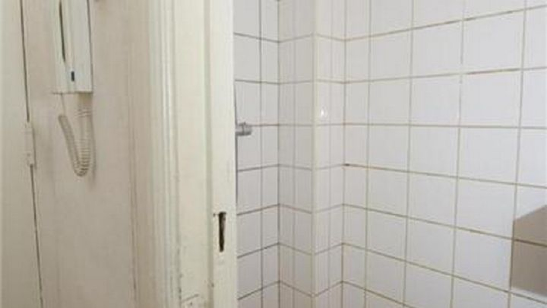 Peter van der Vorst zet zijn appartement in de Amsterdamse Pijp te koop! 13