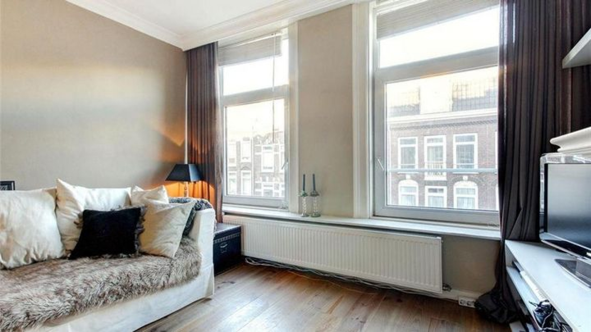 GTST actrice Marly van der Velden zet tegen hogere prijs haar appartement in de Pijp te koop! Zie foto's 6