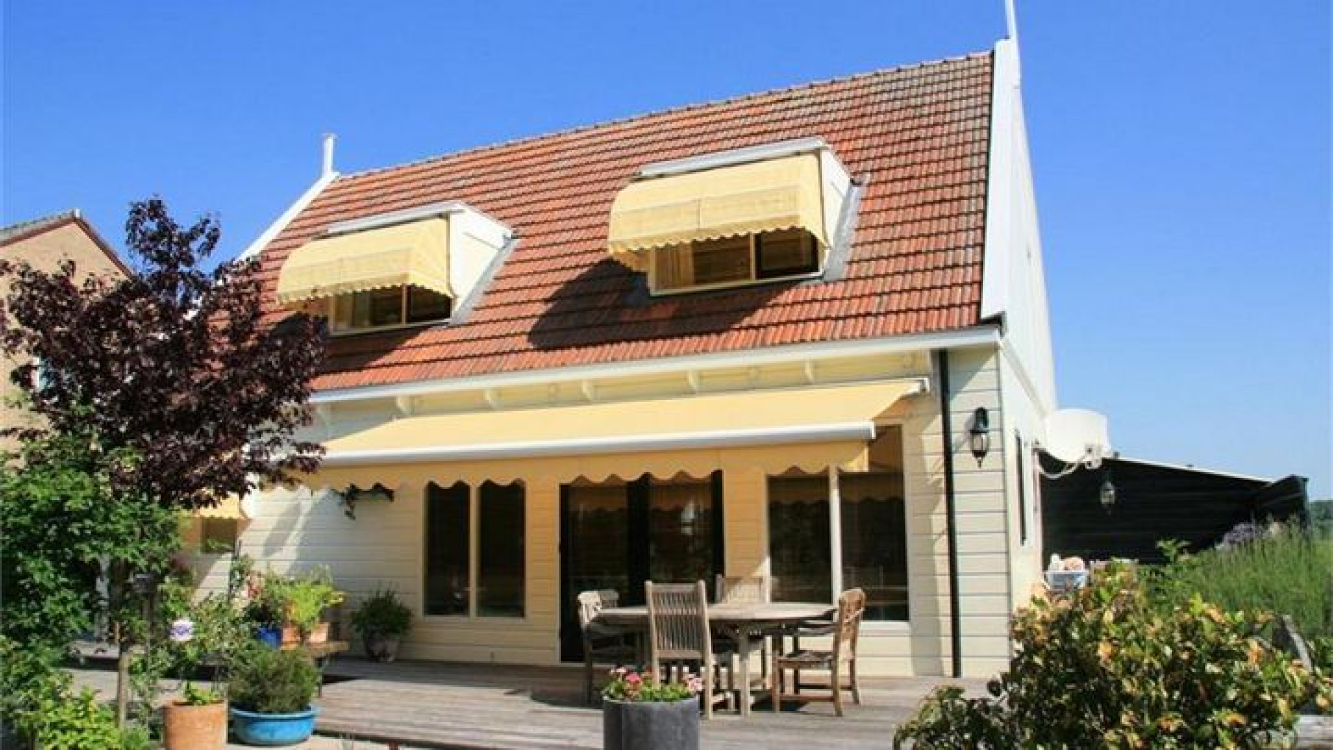 Karin Bloemen zet haar knusse huis te huur. Zie foto's 23