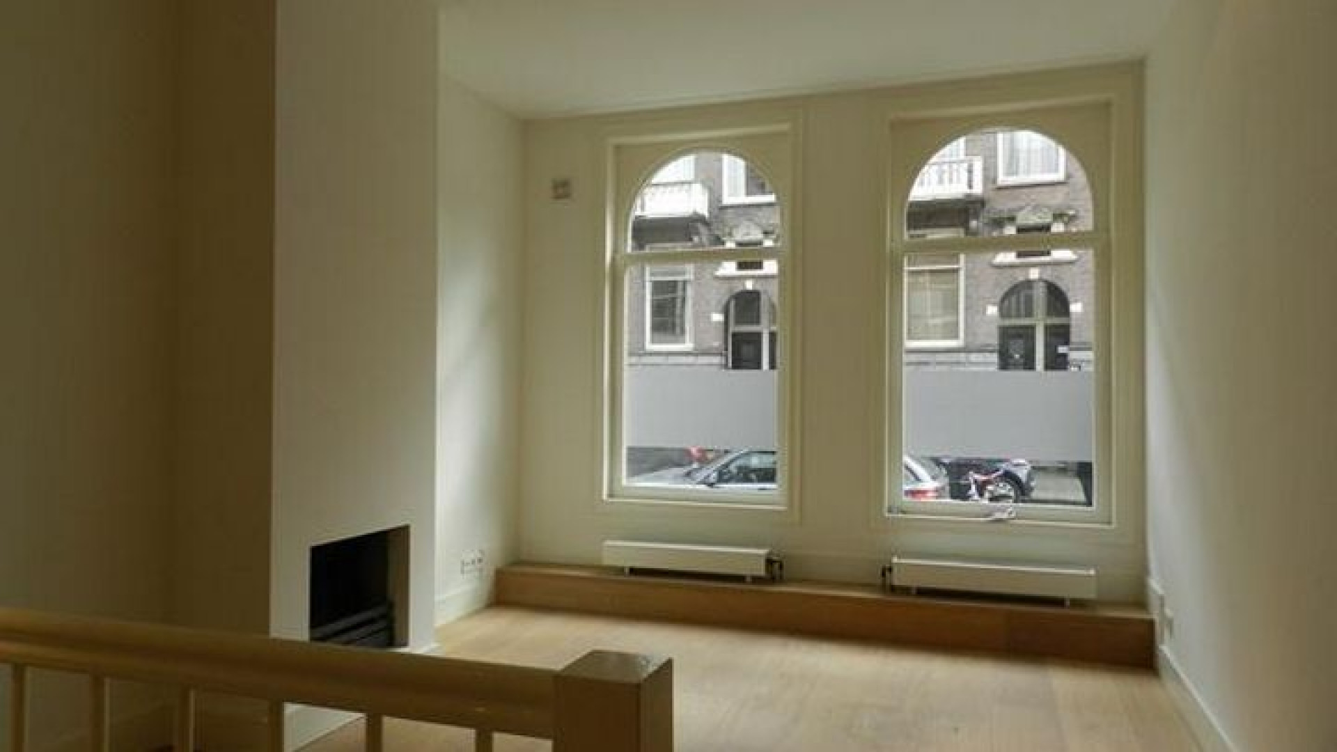 Reinout Oerlemans zet voormalig appartement Isa Hoes te huur. Zie foto's 7