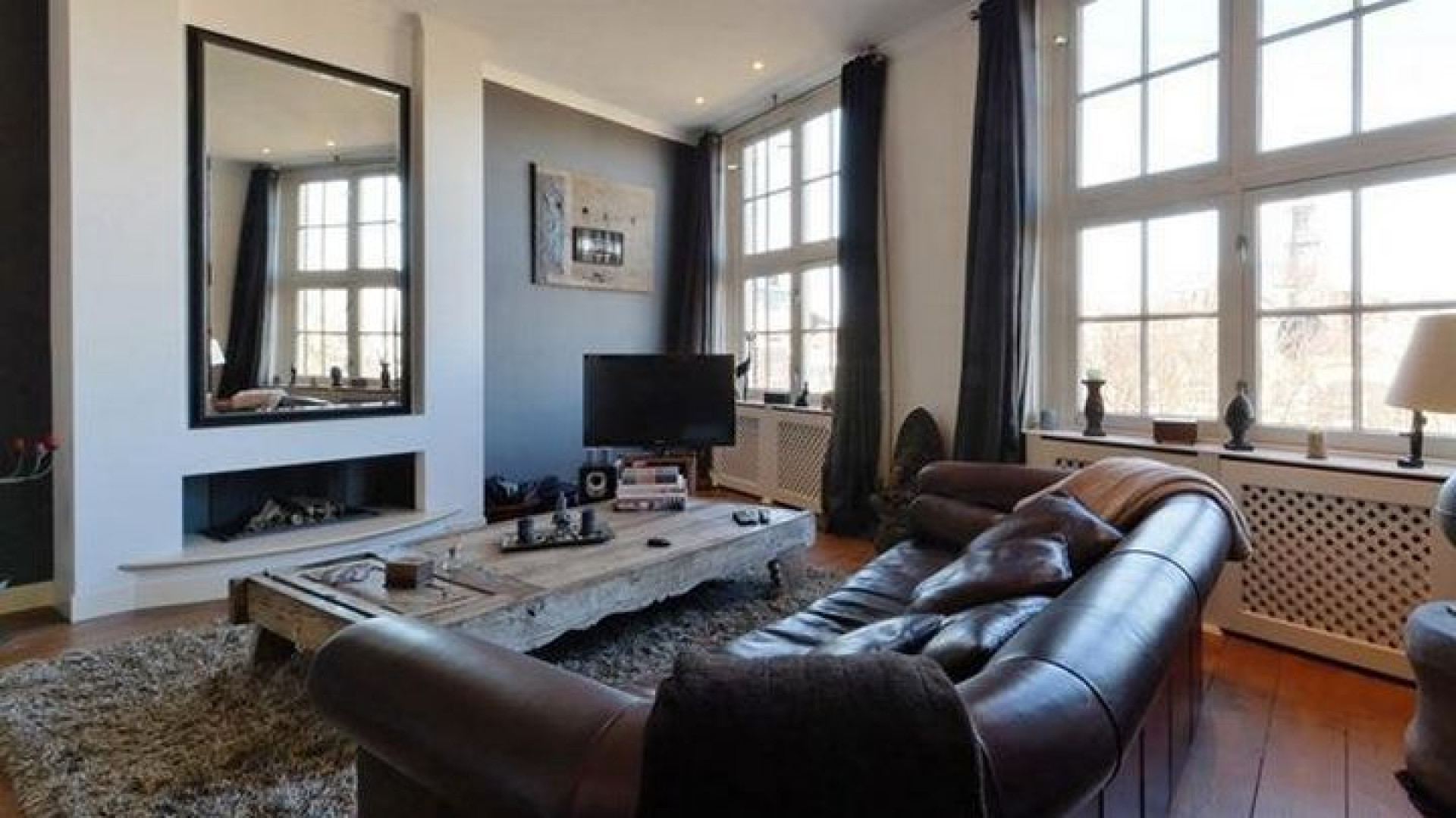 John de Mol koopt appartement van zoon Johnny in Amsterdam. Zie foto's