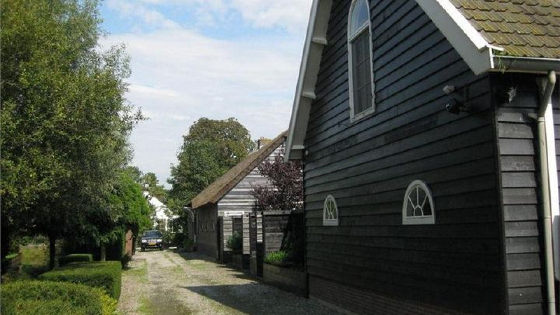 Ruth Jacott zet haar schitterende woonboerderij te huur. Zie foto's 22