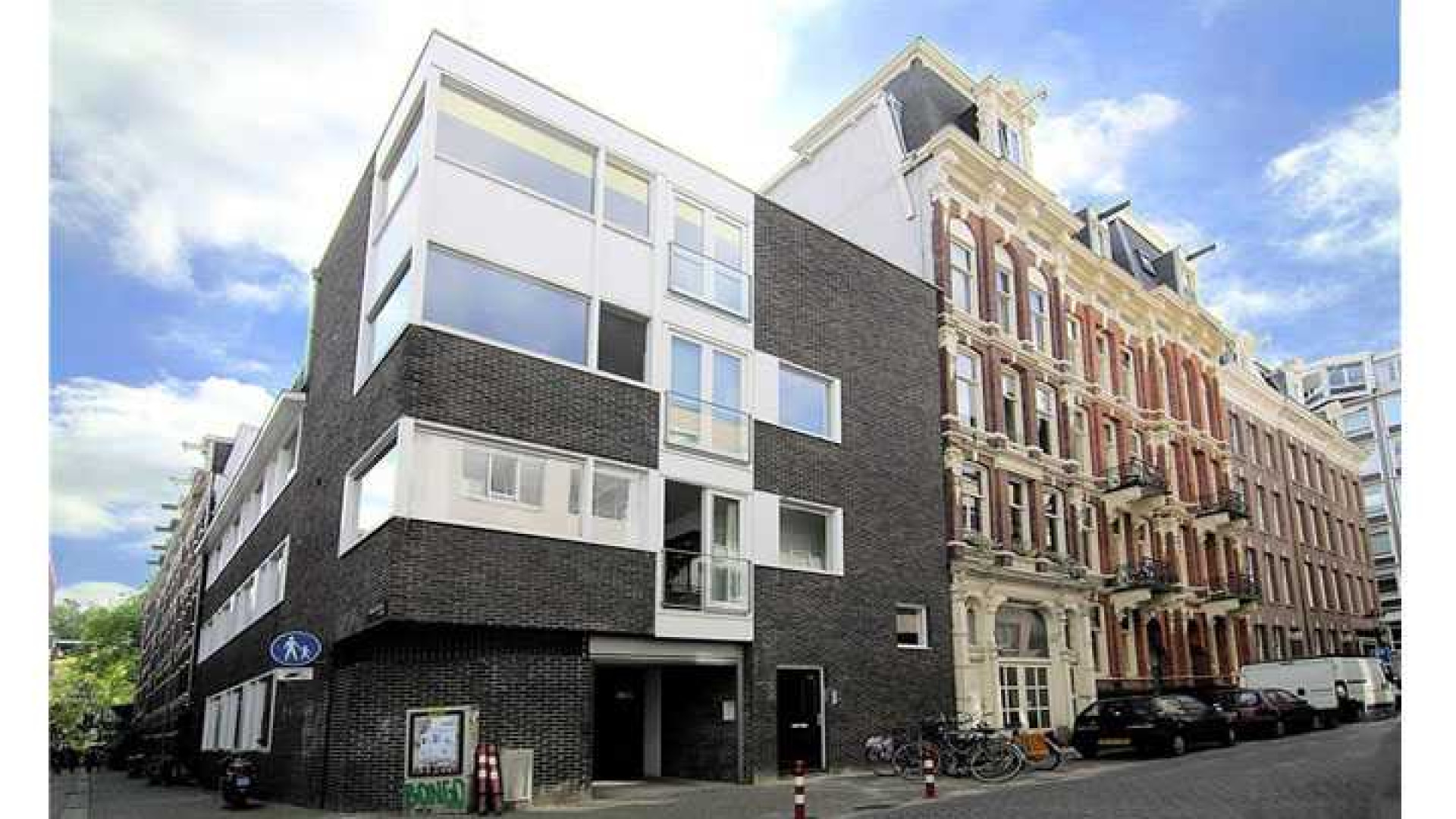 Maik de Boer zet zijn prachtige design appartement te koop. Zie foto's