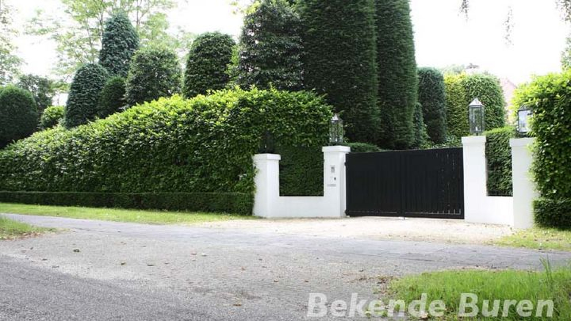 Connie Breukhoven legt miljoenenbeslag op Wassenaarse villa van haar ex man Hans!