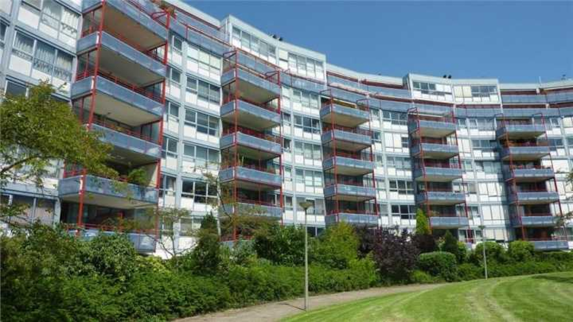 Ruud Gullit verkoopt in alle stilte wederom een appartement. Zie foto's 1