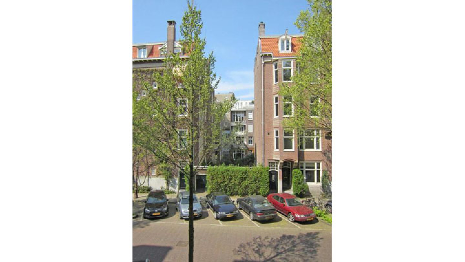 Cabaretier Hans Teeuwen koopt schitterende pand in Amsterdam Zuid! Zie foto's
