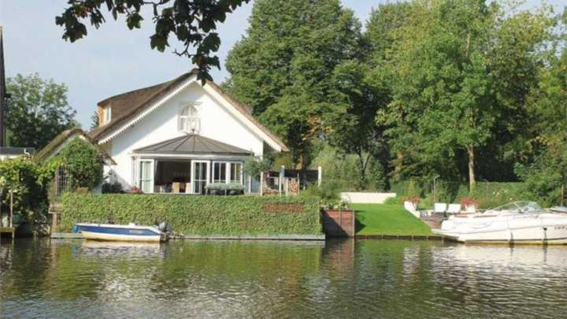 Financieel drama na verkoop landhuis voor Milika Peterzon. Zie foto's 11