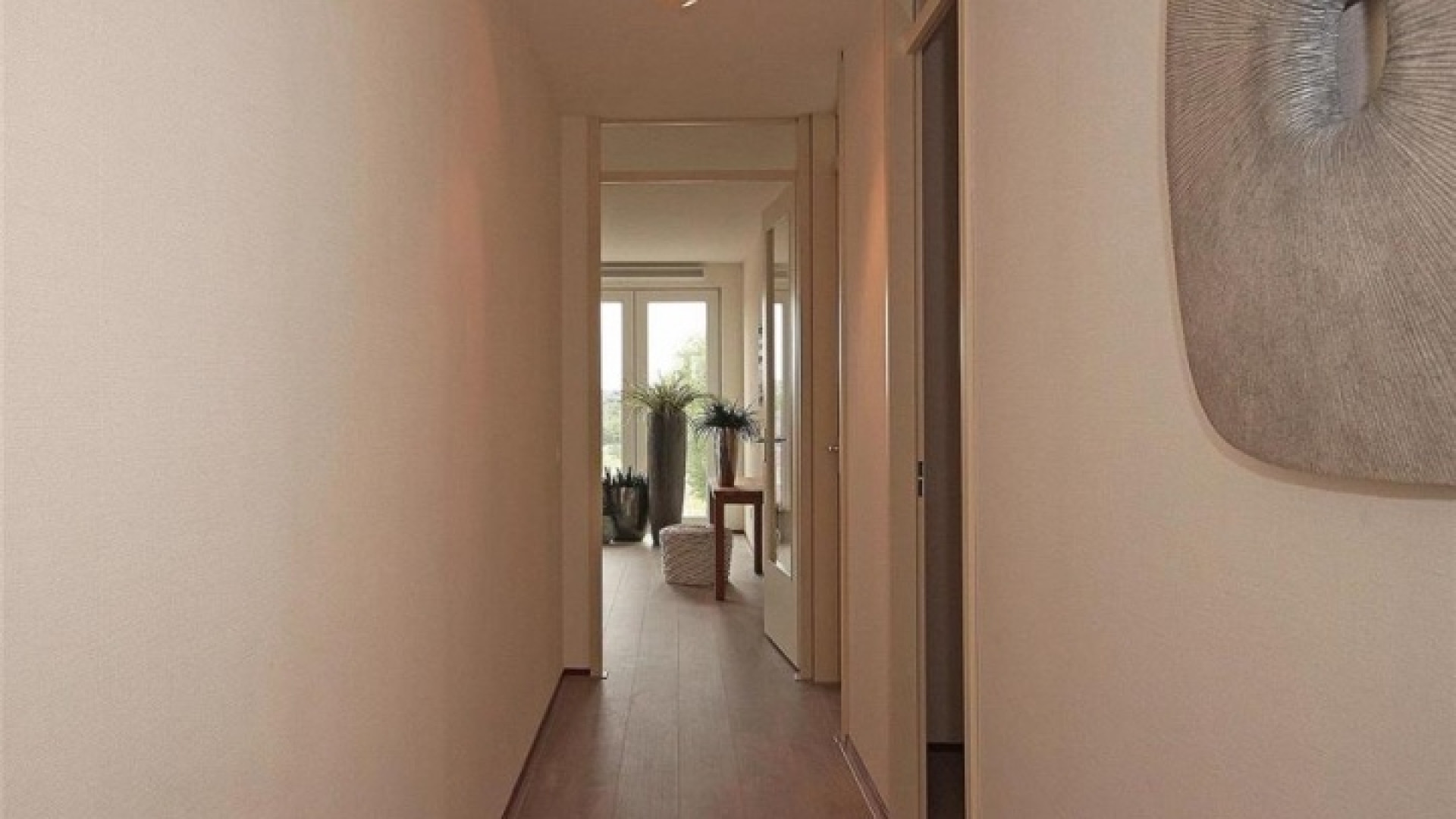 Appartement zanger Waylon te huur. Zie foto's 10