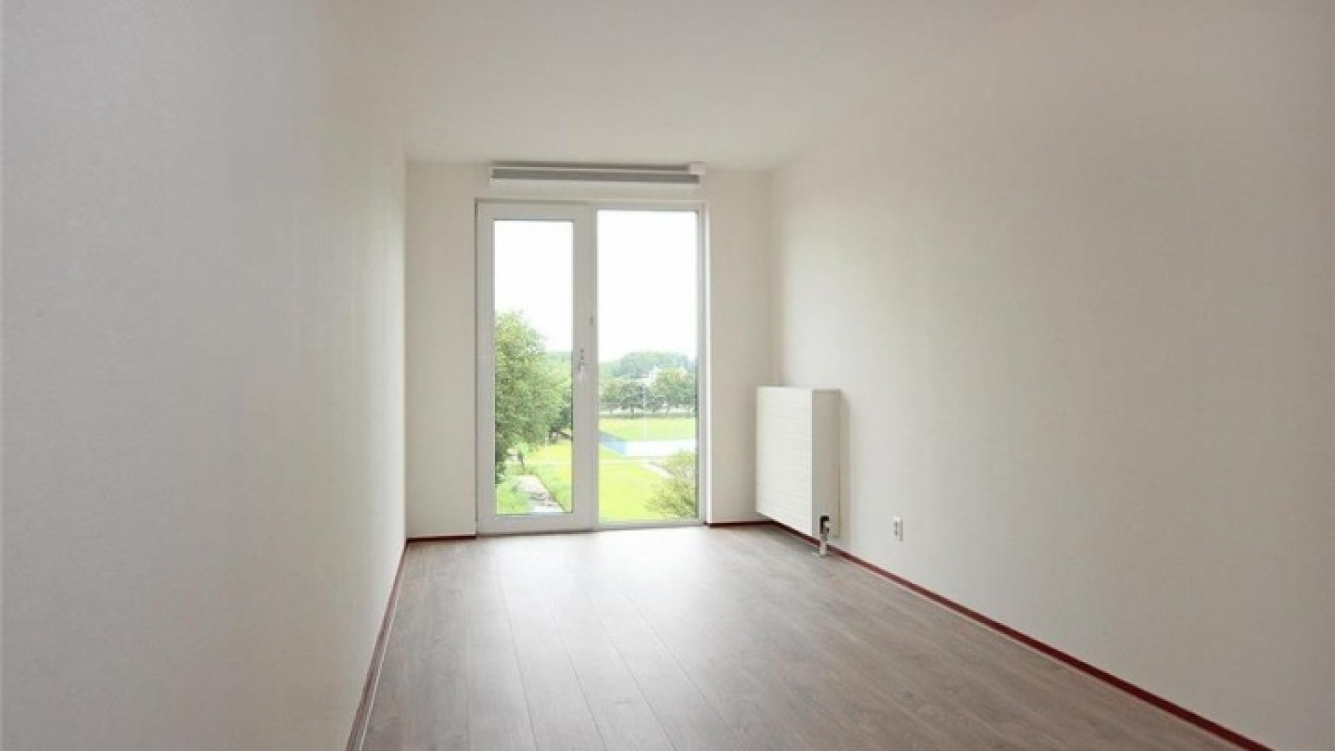 Appartement zanger Waylon te huur. Zie foto's 11