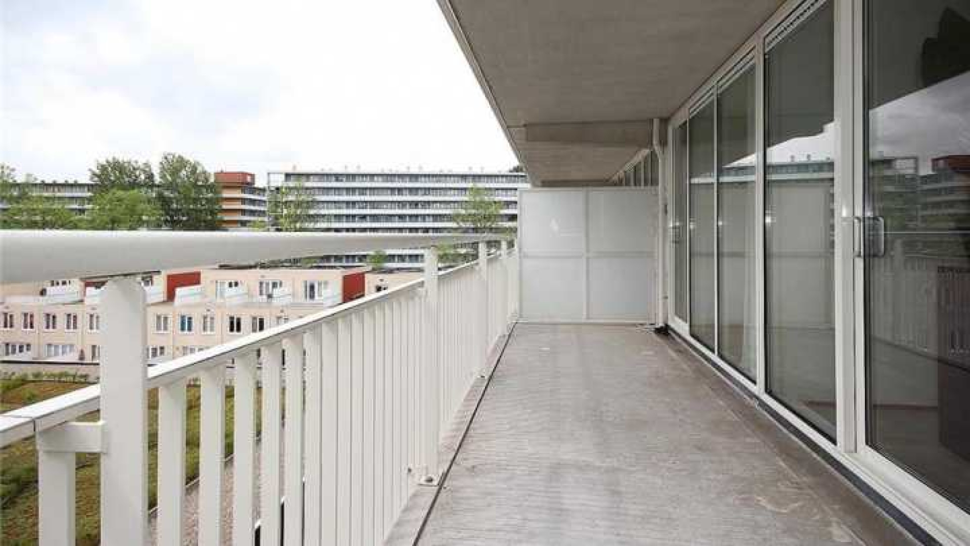 Appartement zanger Waylon te huur. Zie foto's 12