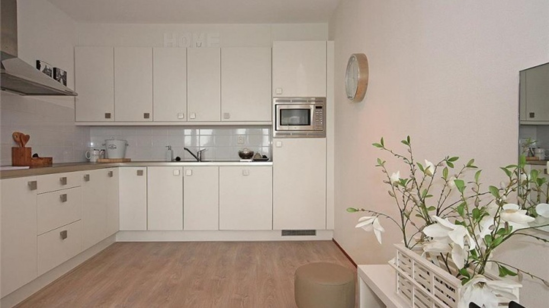 Appartement zanger Waylon te huur. Zie foto's 5