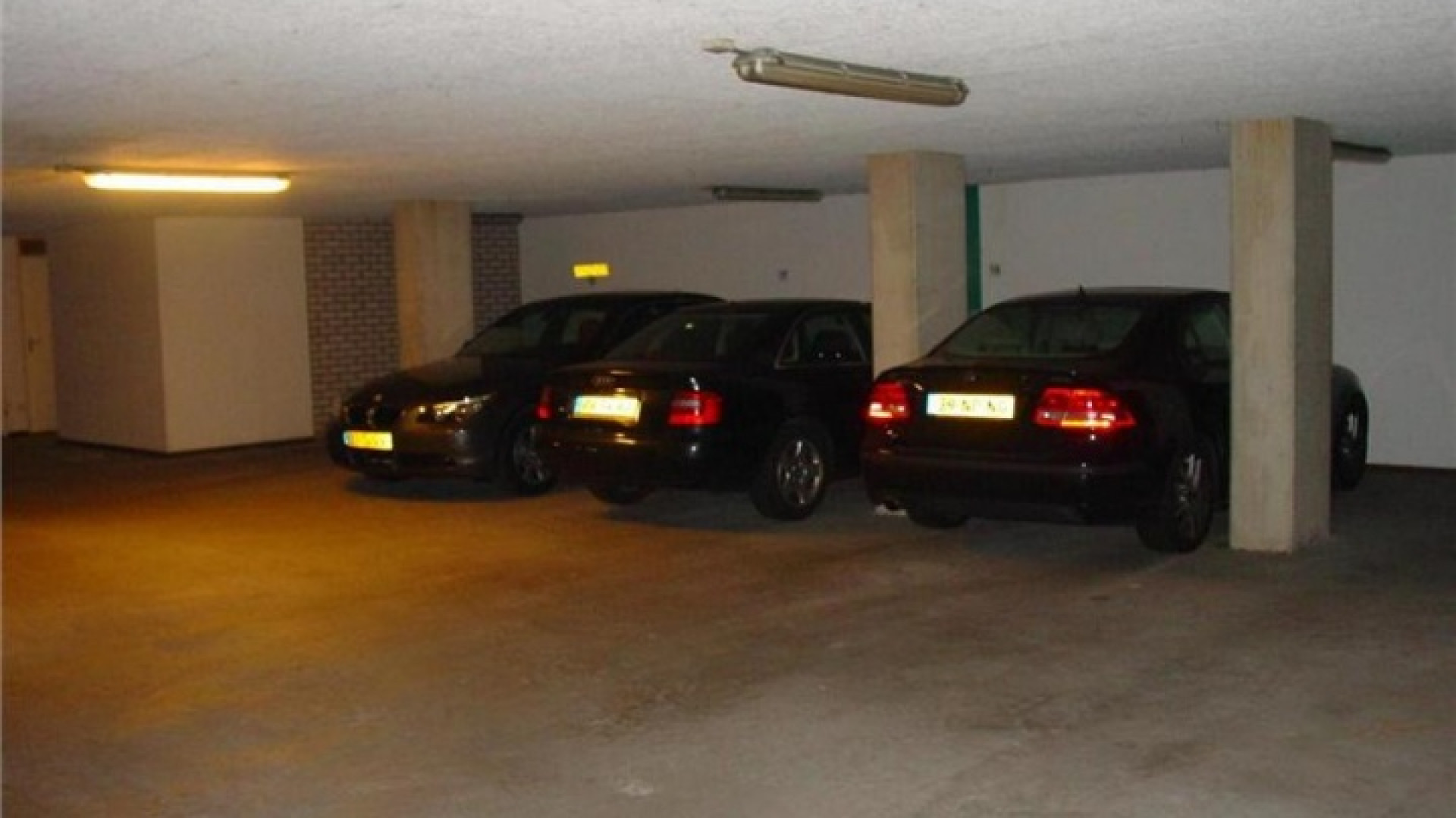 Tineke Schouten zet haar appartement met zeezicht te huur. Zie foto's 16