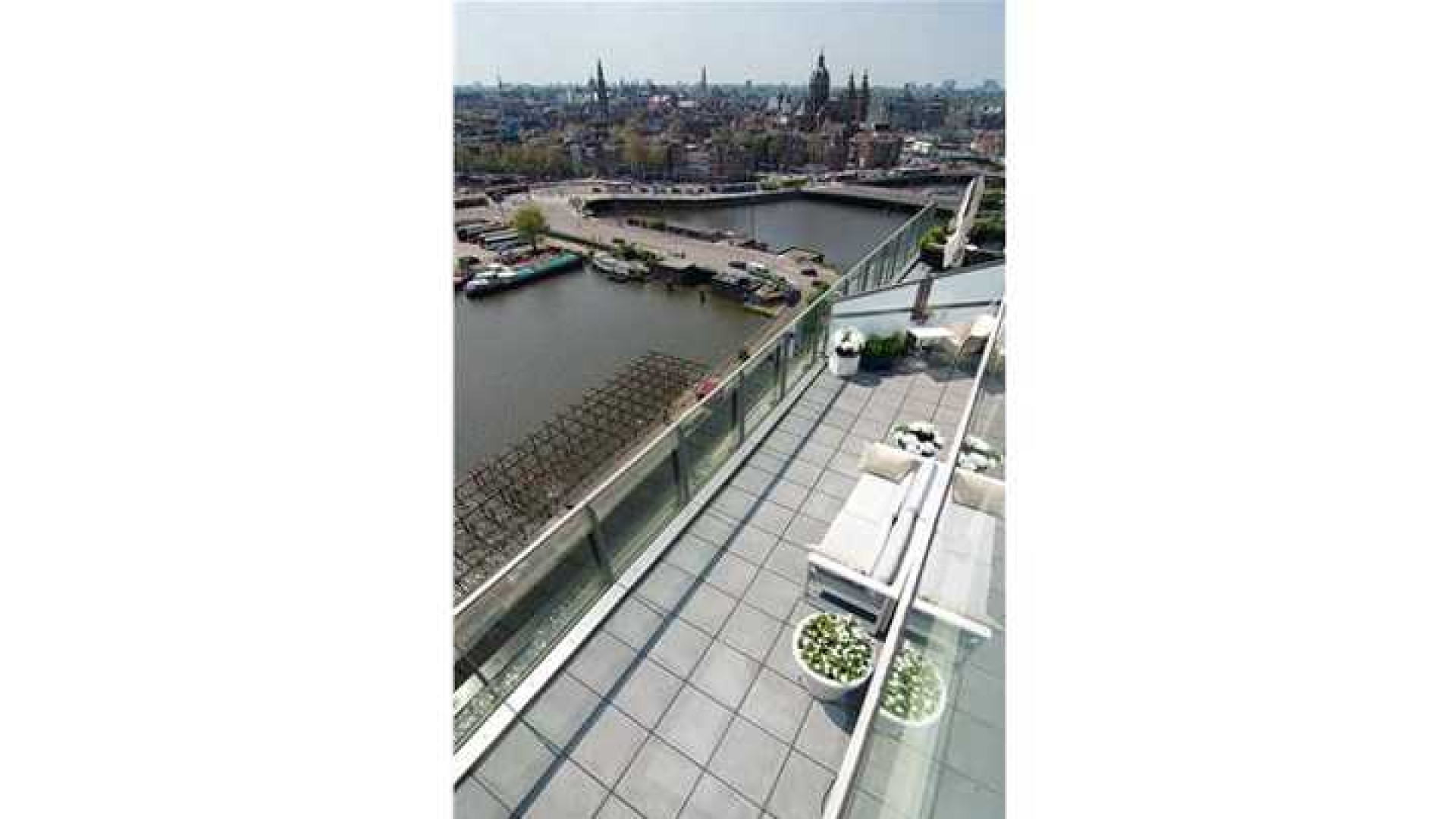 Dit is het nieuwe waanzinnig luxe penthouse van Anouk! Zie foto's 26