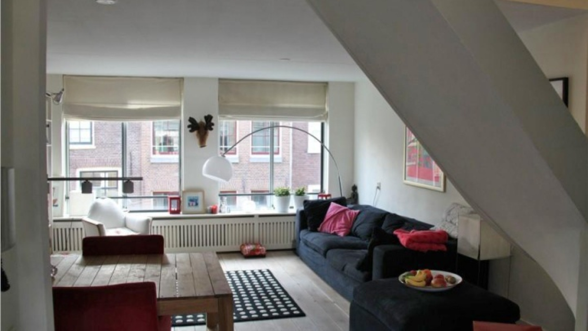 Frank Evenblij haalt zijn huis in de Amsterdamse Jordaan uit de verkoop. Zie foto's 4