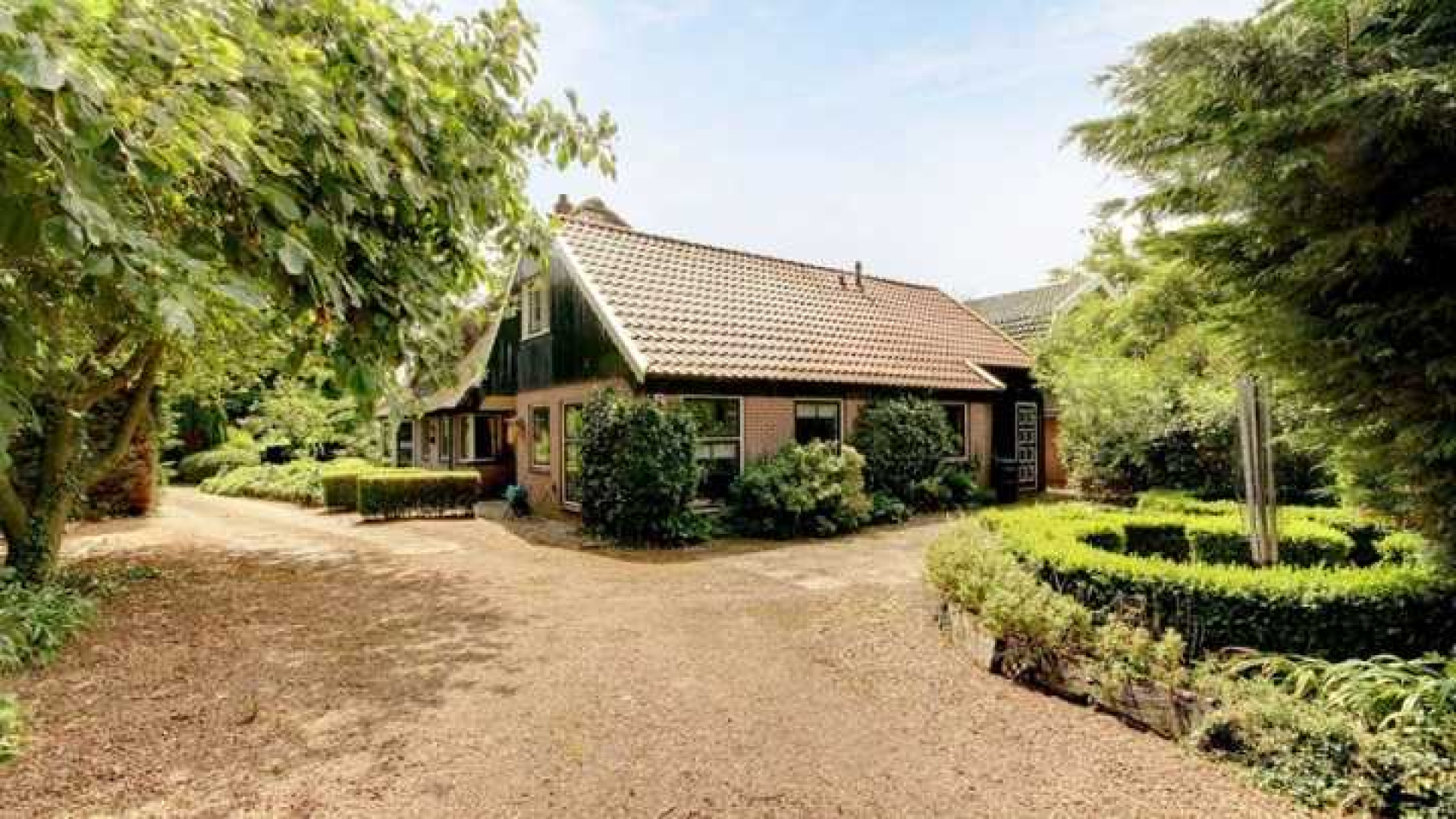 Woonboerderij Ron Boszhard eindelijk na jaren verkocht! Zie foto's 18