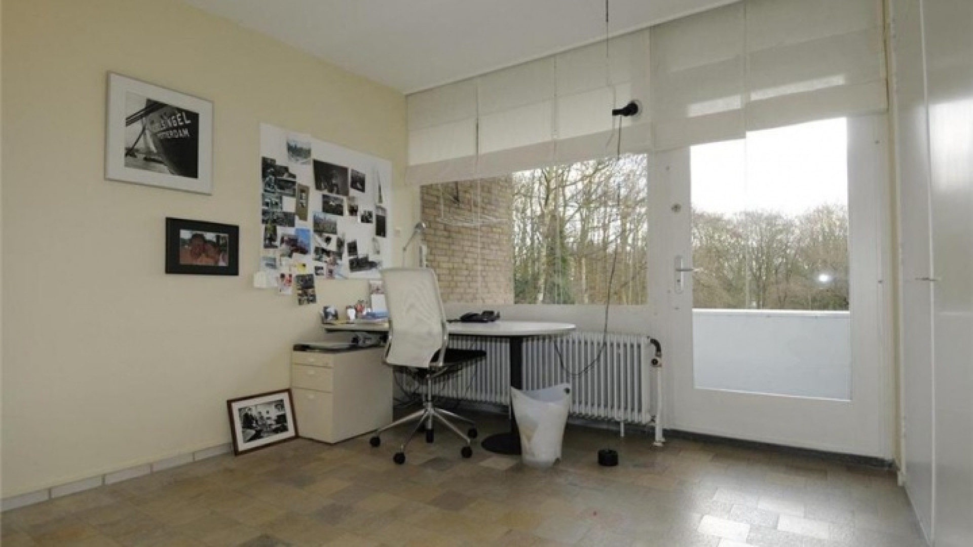 Neelie Smit Kroes hanteert botte bijl bij prijsverlaging van haar Wassenaarse villa. Zie foto's 18