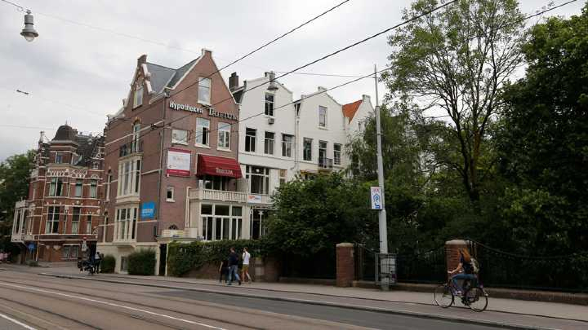 In dit miljoenenpand komt de babykamer van Lieke van Lexmond. Zie foto's 10