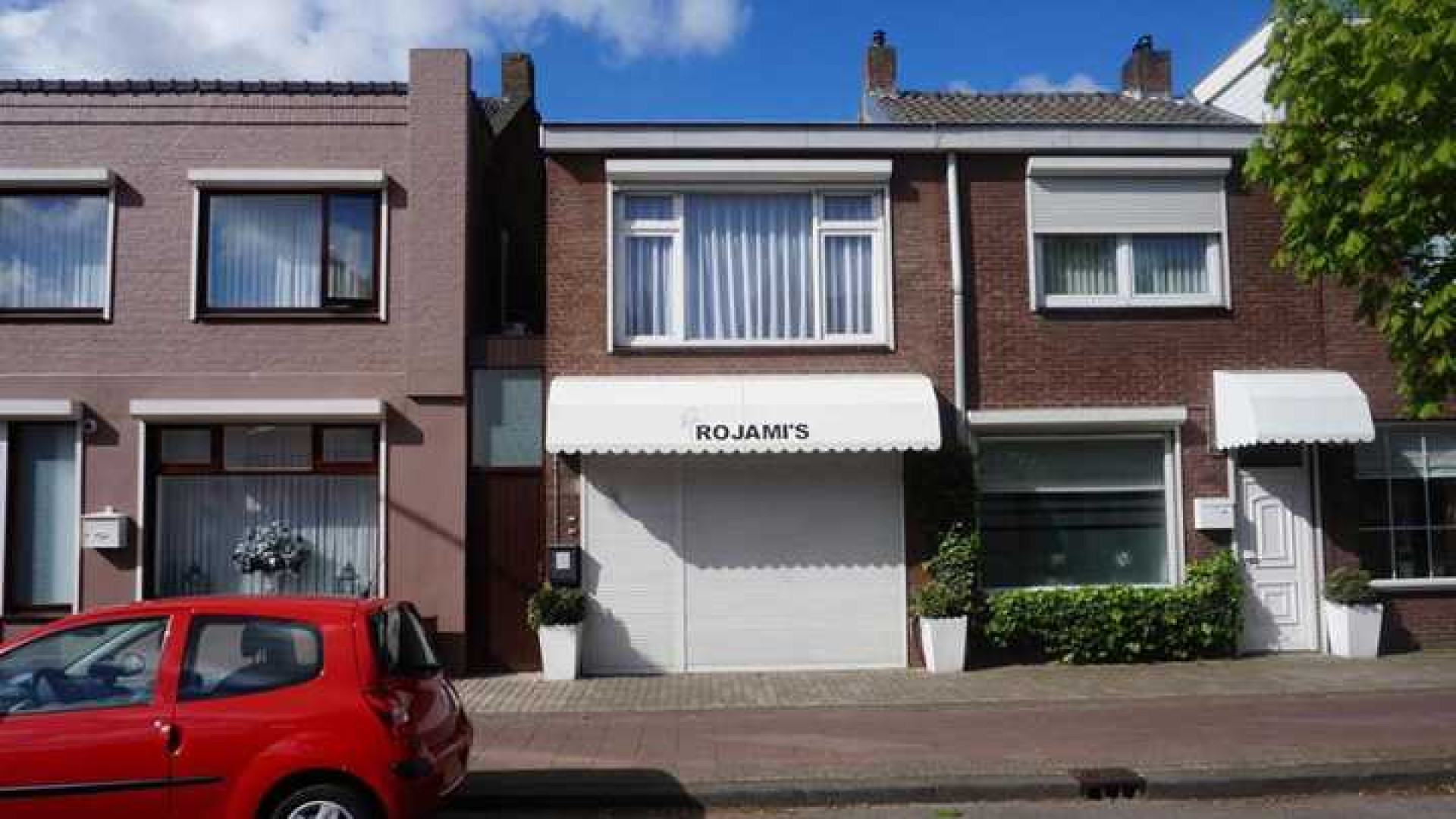 Winkelpand Roy Donders staat er leeg en troosteloos bij. Zie foto's 2