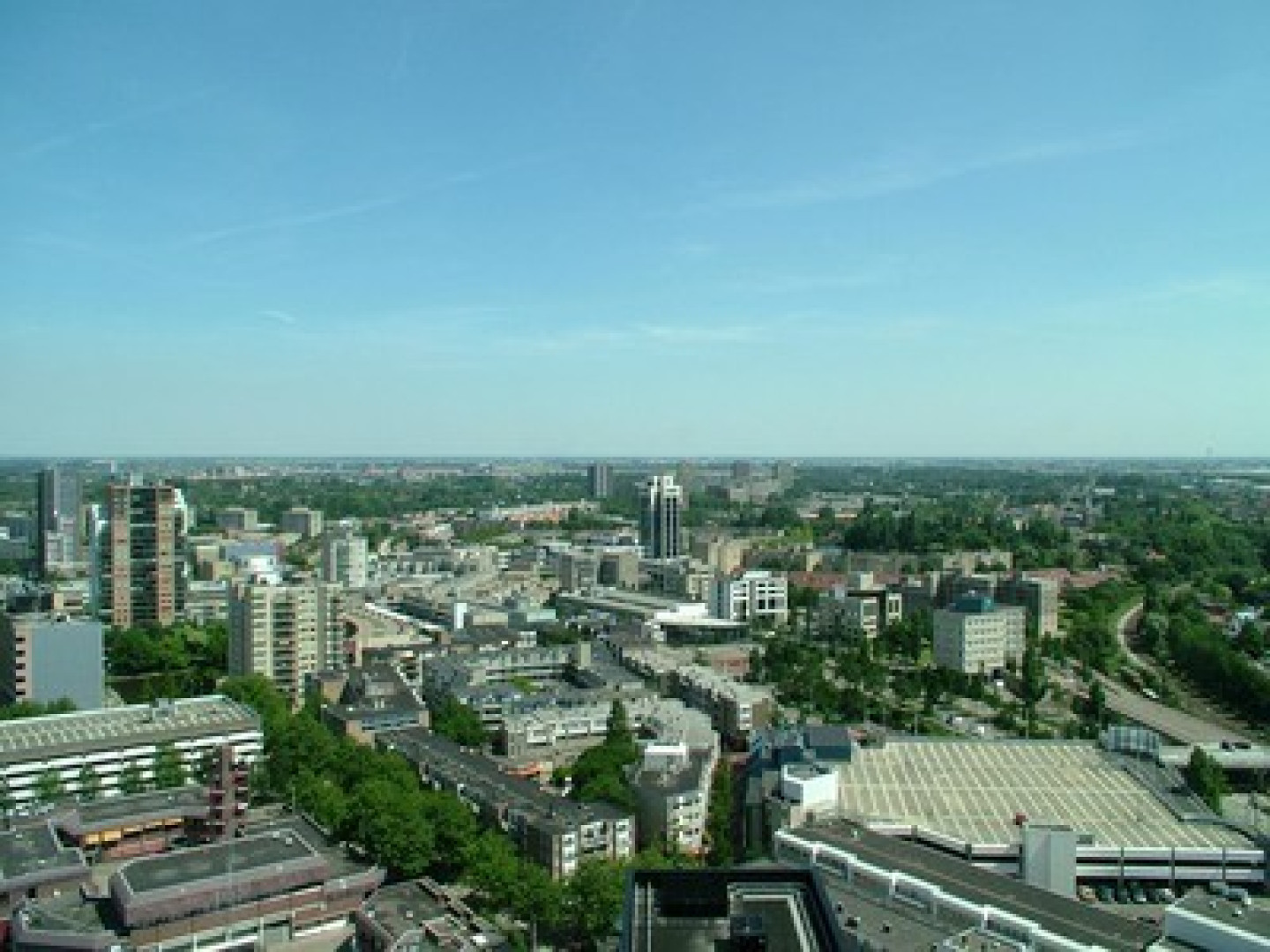 Dit is het appartement dat Leroy Fer heeft gekocht. Zie foto's 11