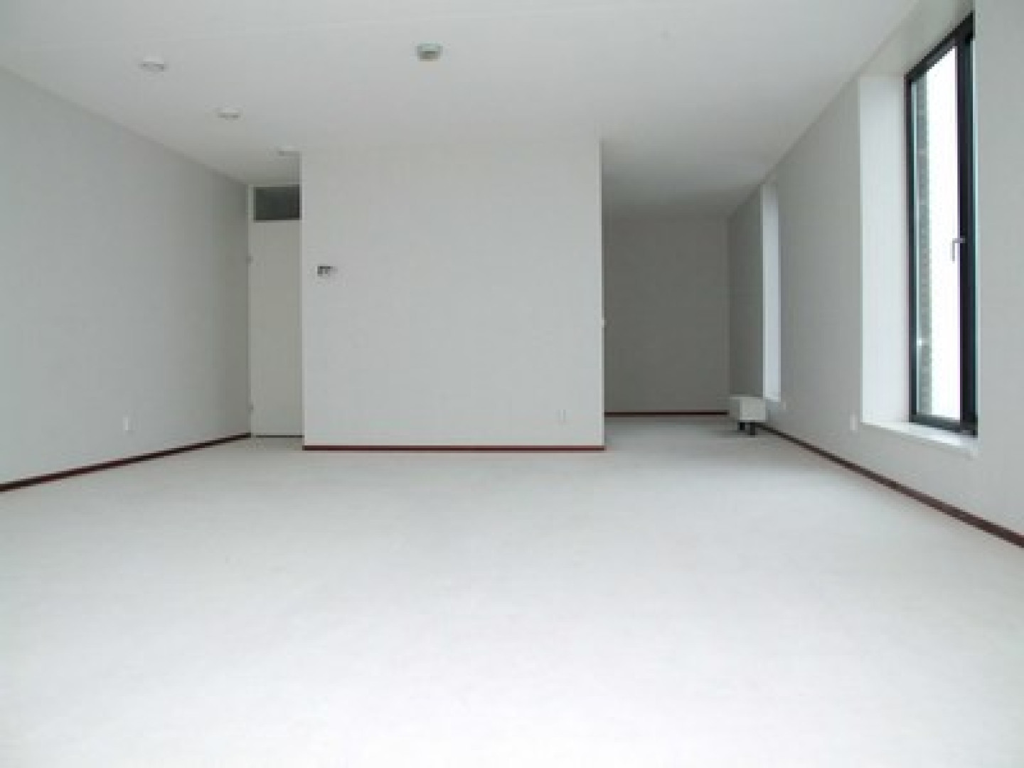 Dit is het appartement dat Leroy Fer heeft gekocht. Zie foto's 4