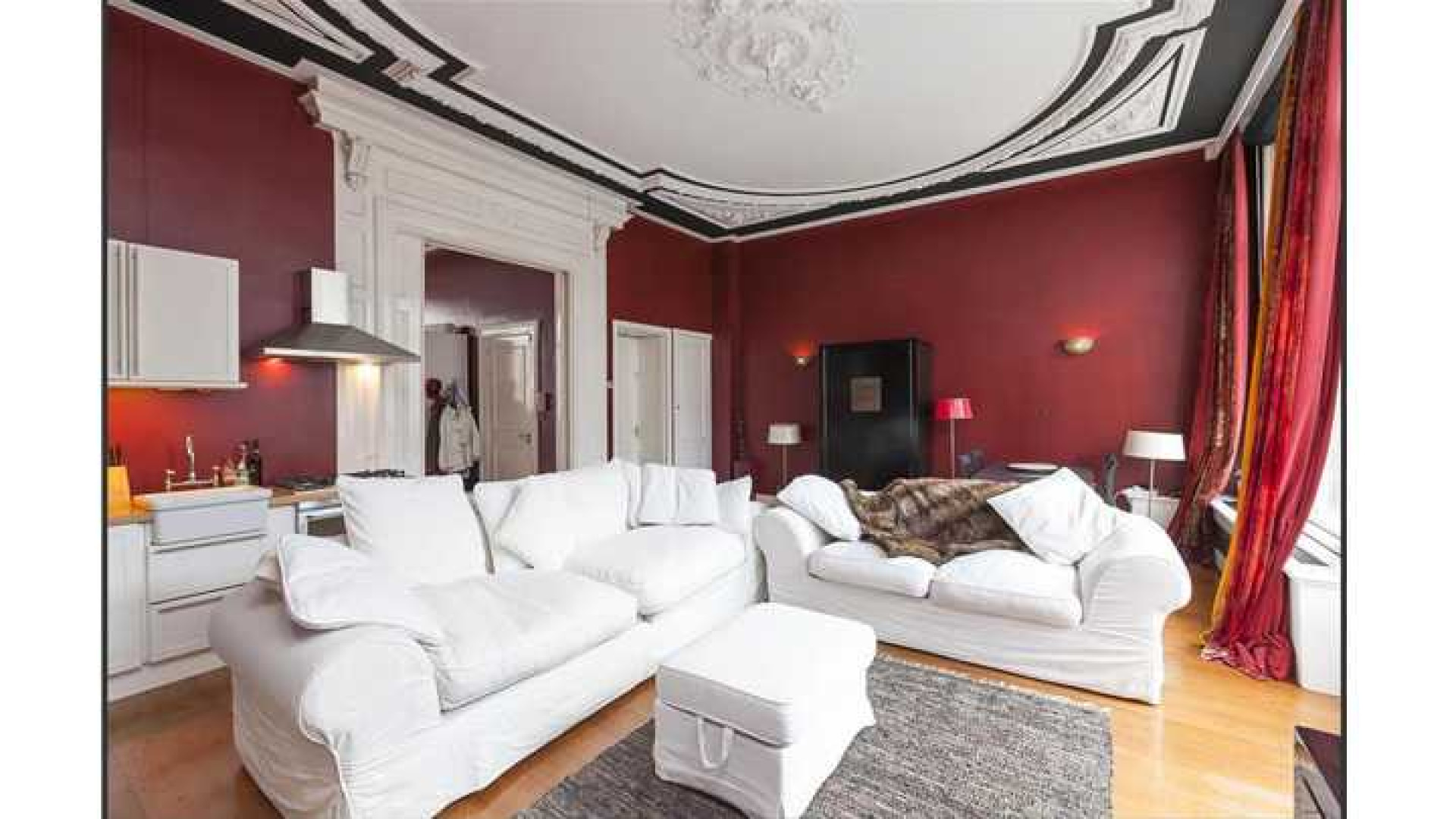 Trijnte Oosterhuis en haar ex zetten hun luxe Amsterdamse appartement te koop. Zie foto's 6