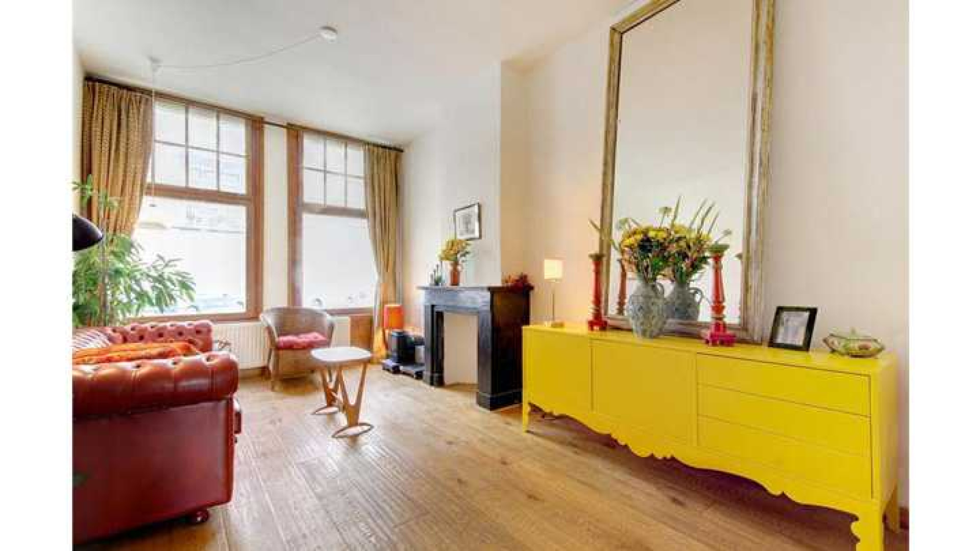 Loes Luca koopt tweekamer appartement in Amsterdam. Zie foto's 2