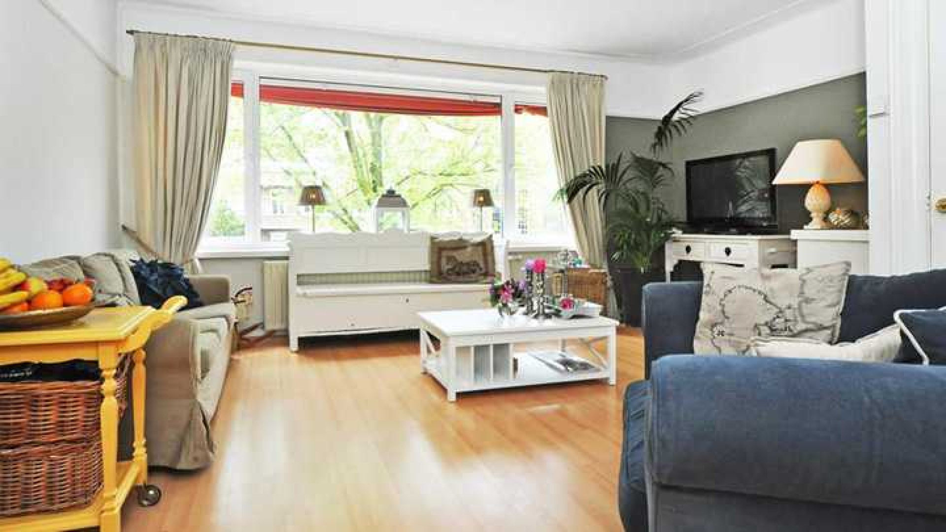 Emily Bremers koopt eigen appartement. Zie foto's 2