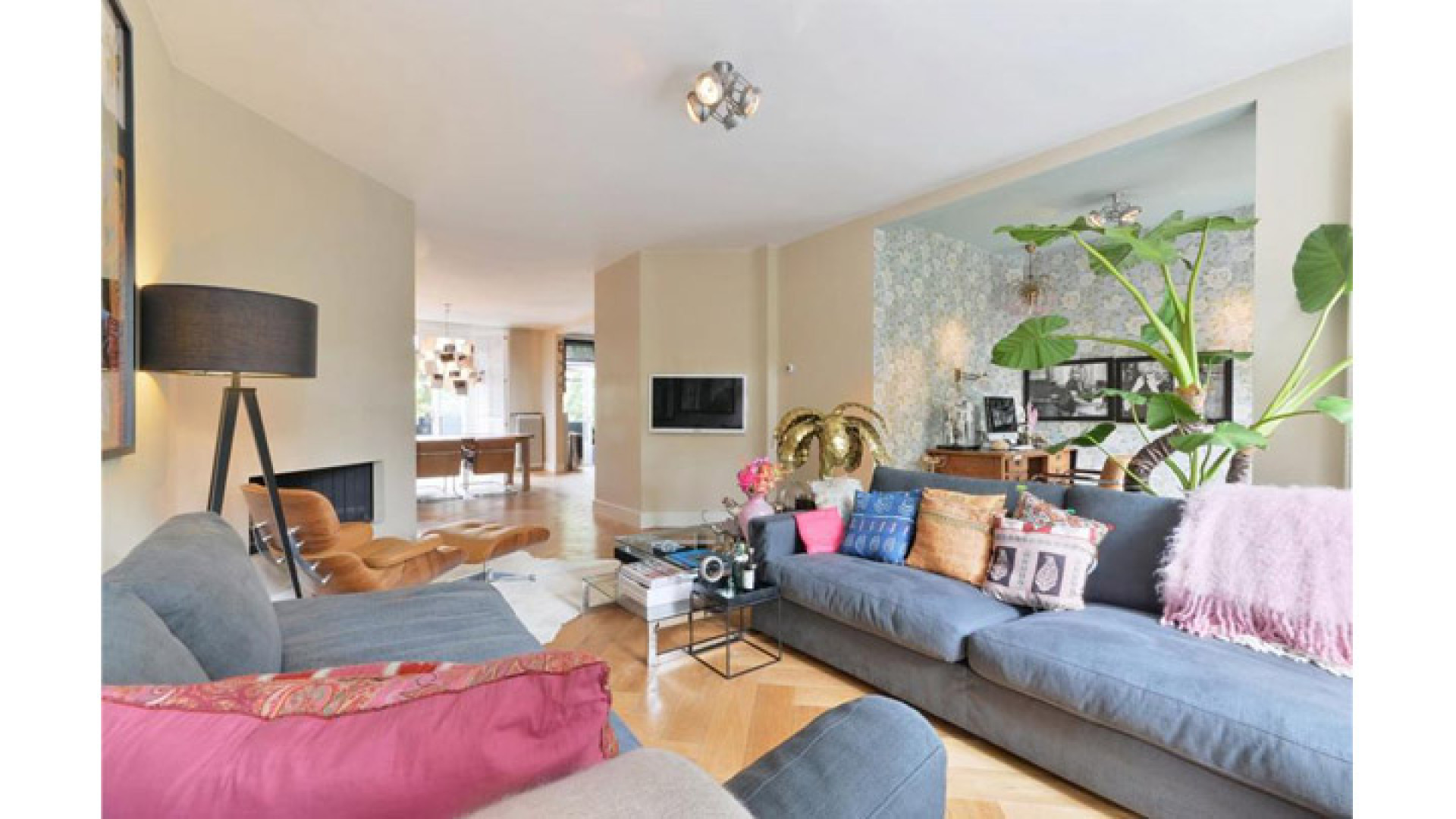 Lieke van Lexmond zet haar prachtig ingerichte appartement te koop. Zie foto's 4